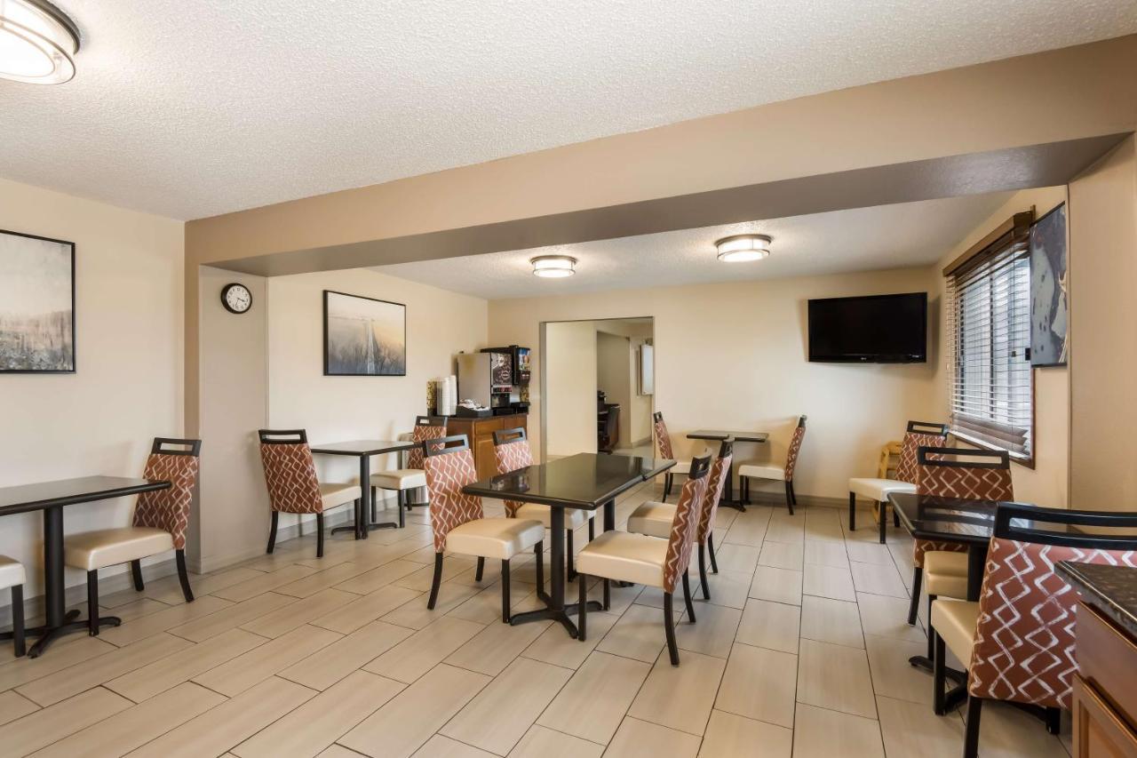 Best Western Mount Pleasant Inn Exterior photo